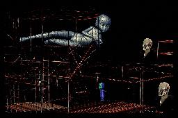 Noční představení (Night performance)